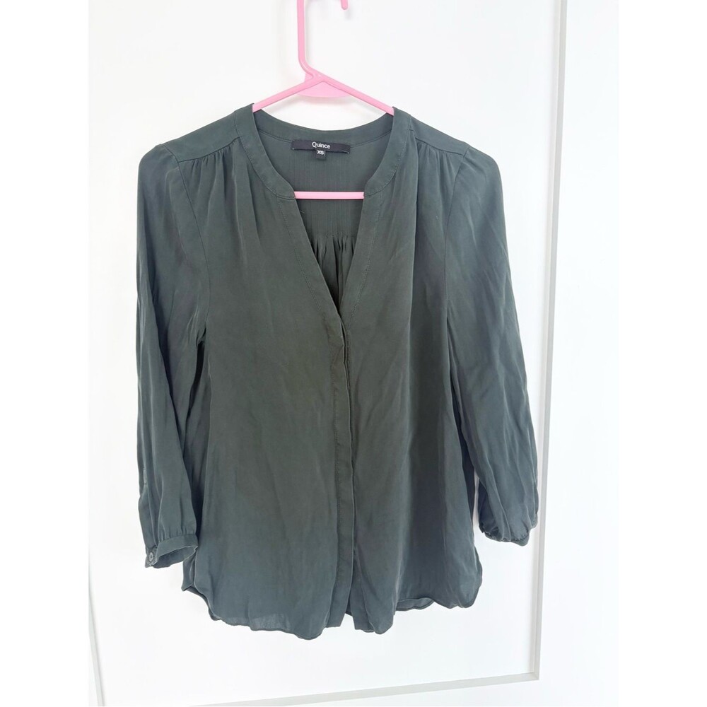 Quince Silk Blouse Olive Green V Neck 3/4 Sleeve Pintuck Stretch Top- XS